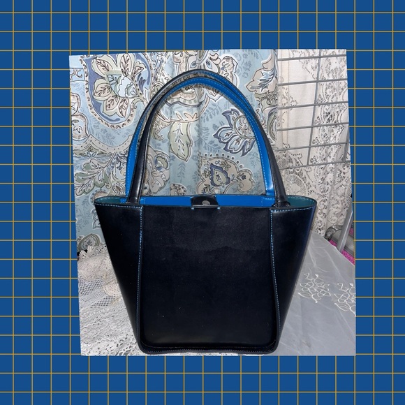 Vegan Shoulder Tote Manmade materials - Picture 2 of 10